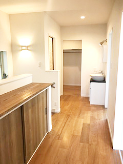 アンティーク調ブリックタイルの外壁の家