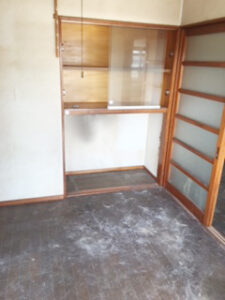 住宅リフォーム：見せ梁と光が映える空間