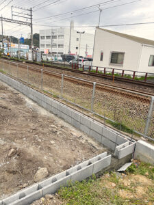 駐車場新設工事 ブロック積み