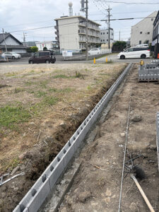 駐車場新設工事 ブロック積み