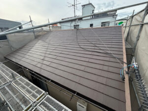 屋根カバー工法（重ね葺き）施工後